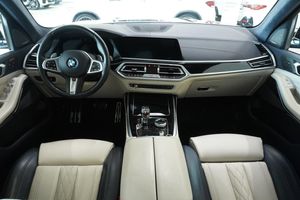 BMW X7 bild 8