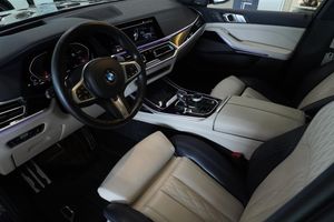 BMW X7 bild 2