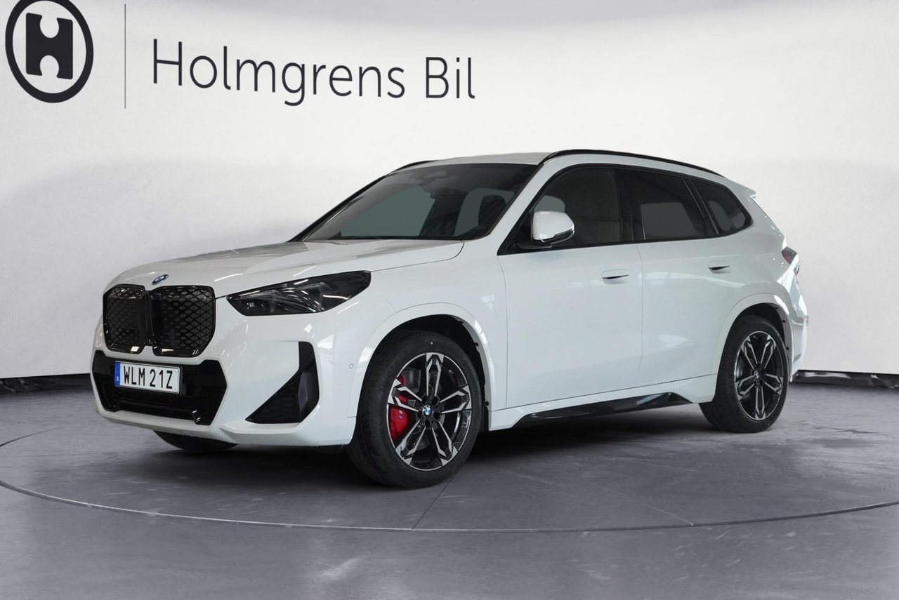 BMW iX1