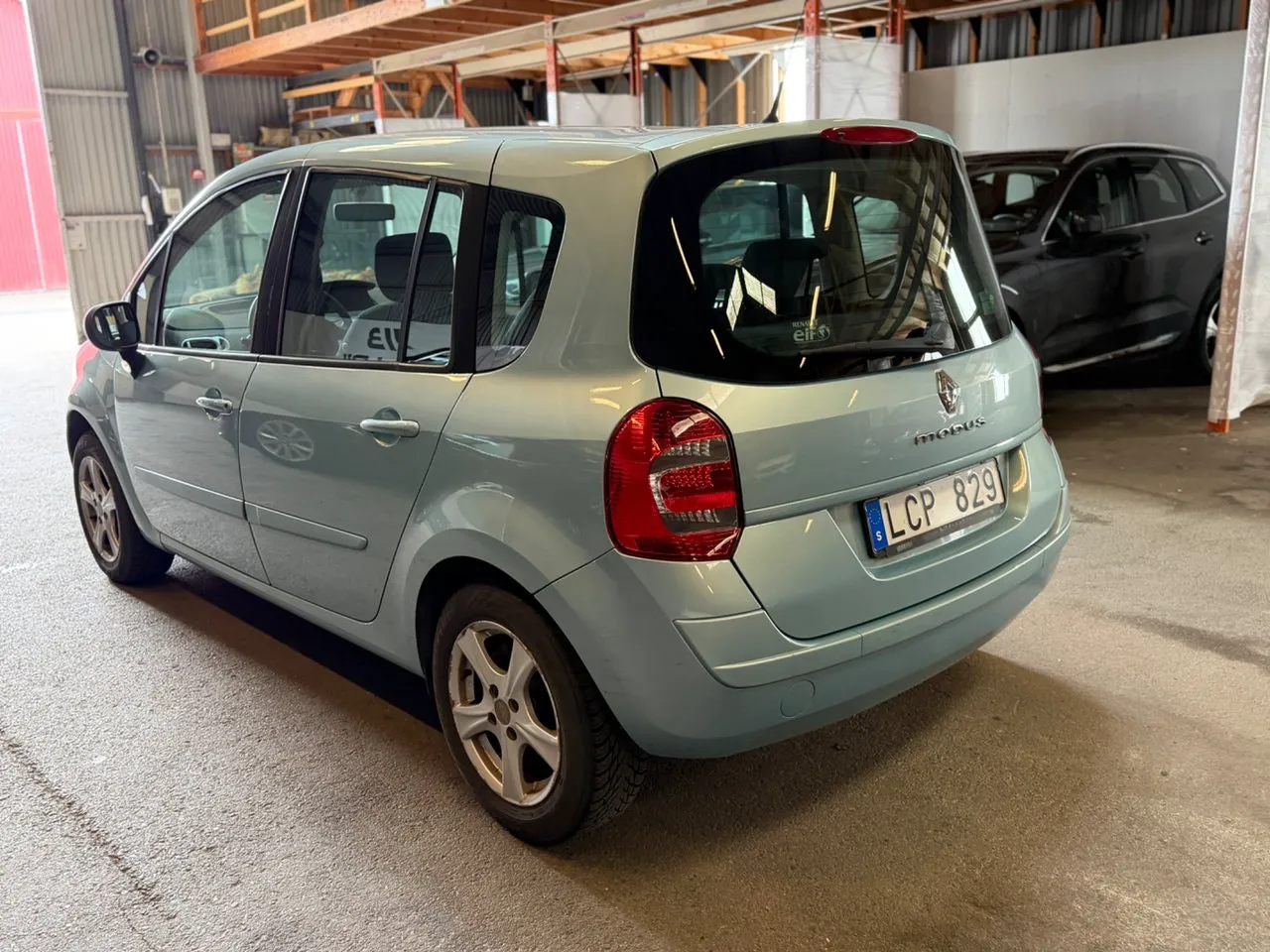 Vehicle image 2