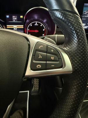 Mercedes GLC250 bild 21