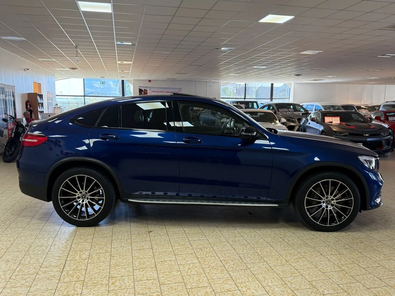 Vehicle image 7