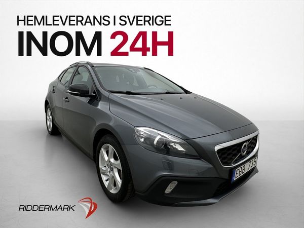 Volvo V40 Cross Country D3 Momentum Drag VOC Värm Halvskinn - 2014