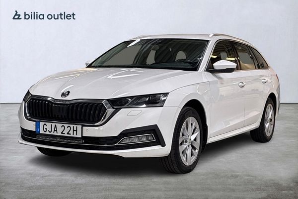 Skoda Octavia Kombi 2.0 TDI 4x4 DSG Style 150hk Cockpit Drag B-kamera - 2023