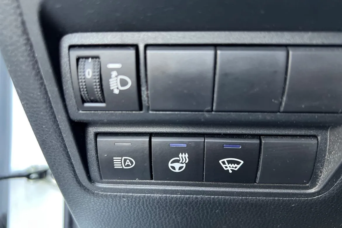 Vehicle image 21