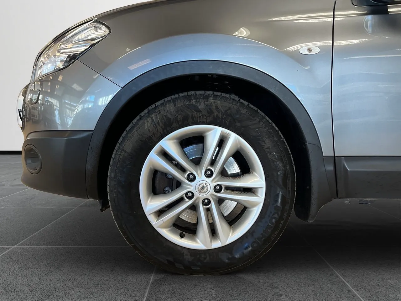 Vehicle image 21