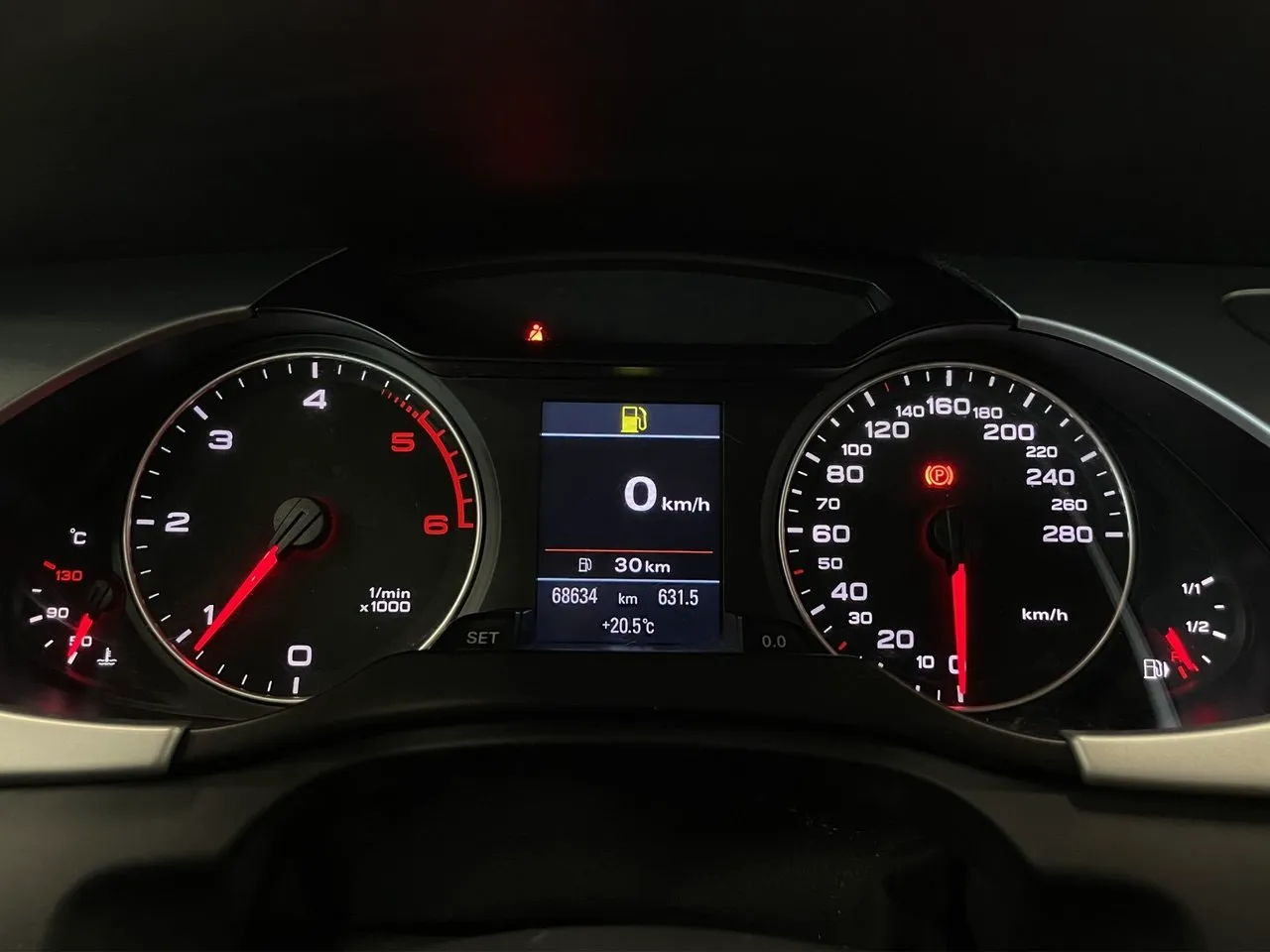 Vehicle image 15