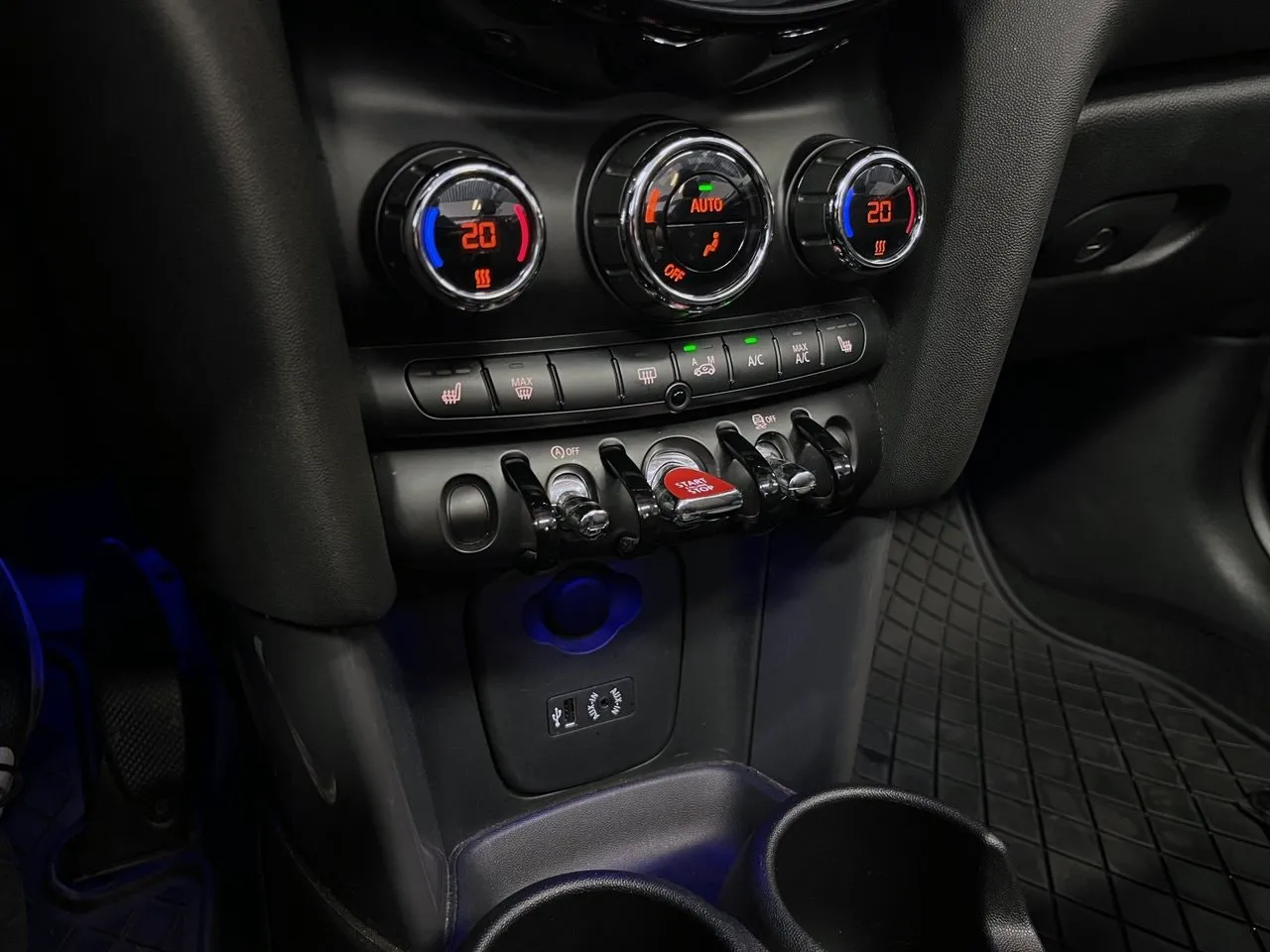 Vehicle image 20