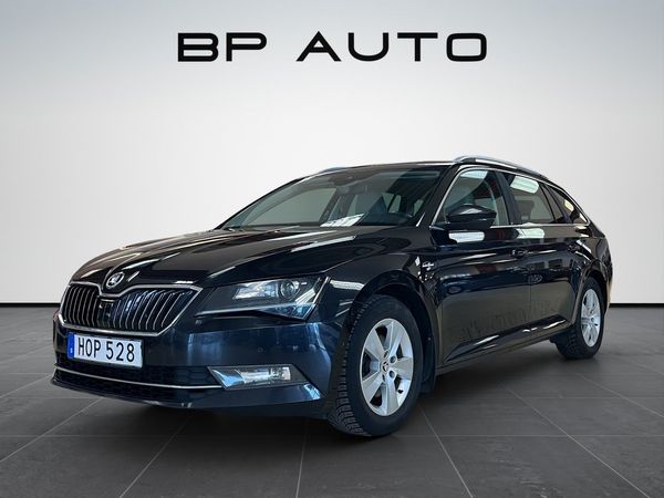 Skoda Superb Kombi 2.0 TDI SCR L&K Kamera Värmare Carplay Drag - 2016