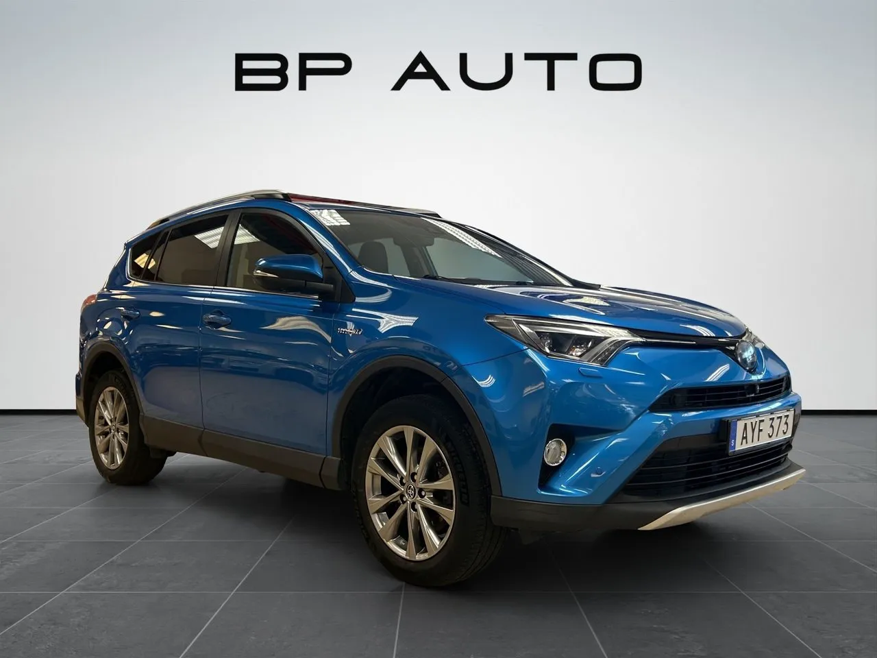 Vehicle image 7