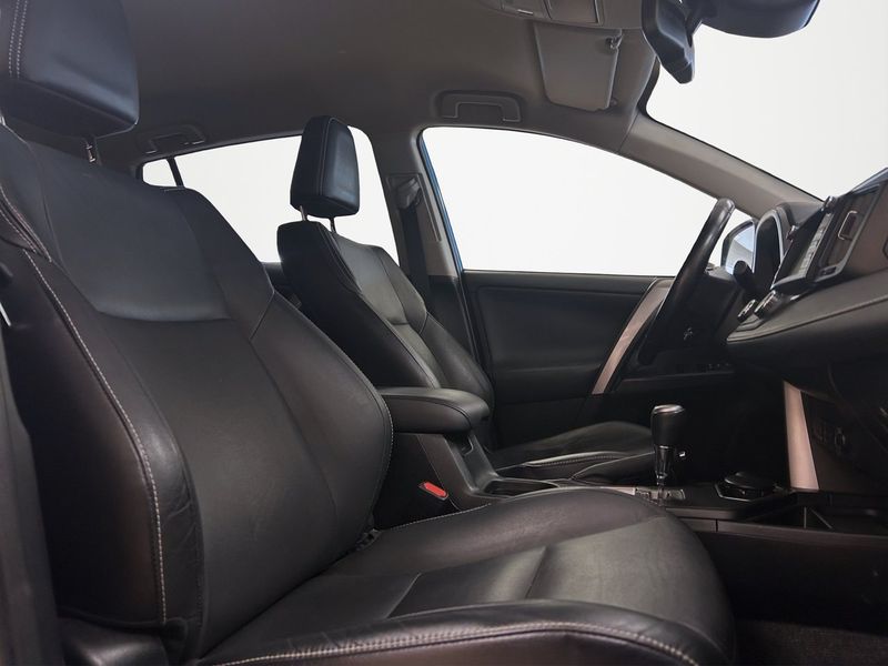 Toyota RAV4 bild 12