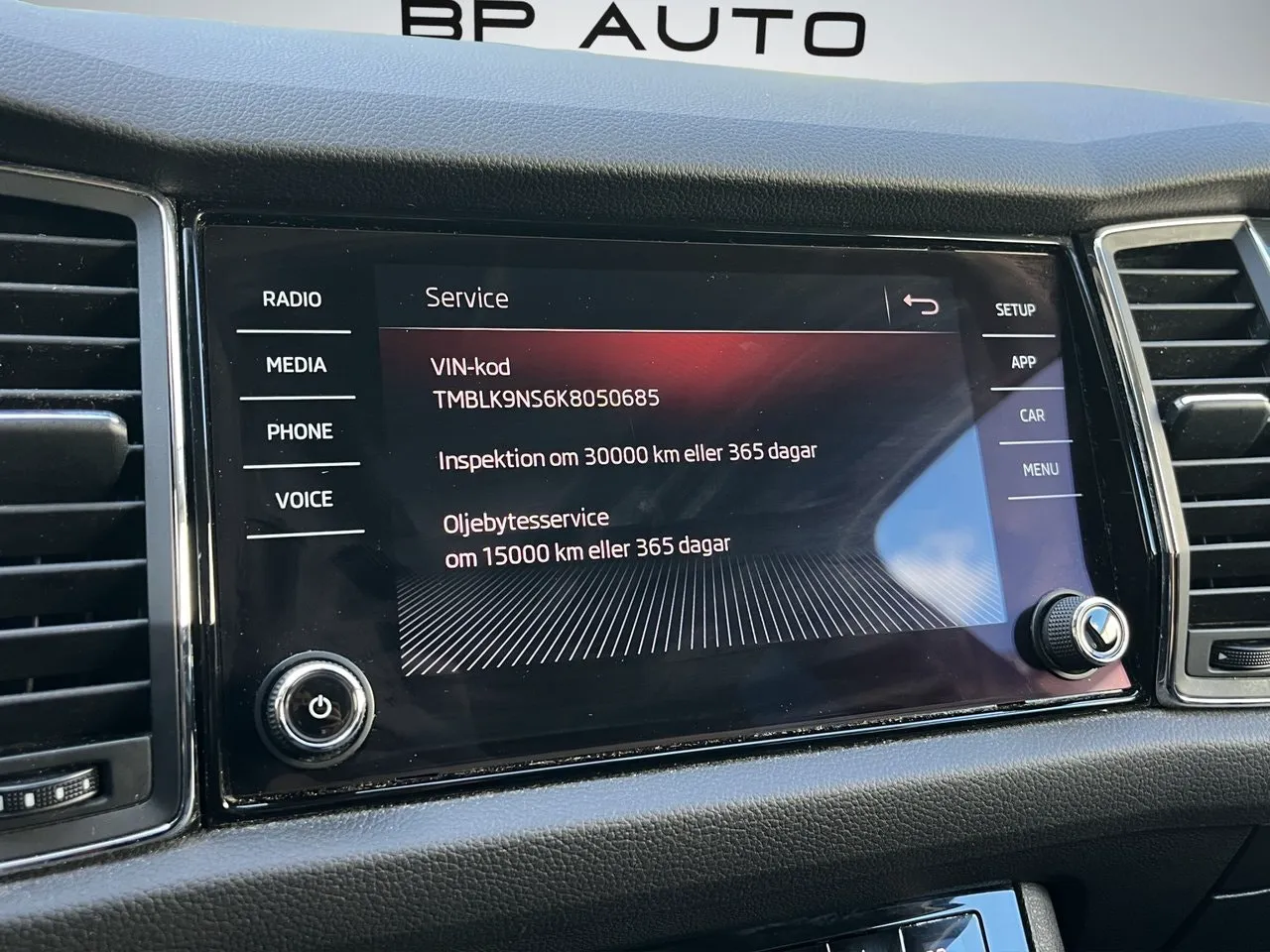Vehicle image 20