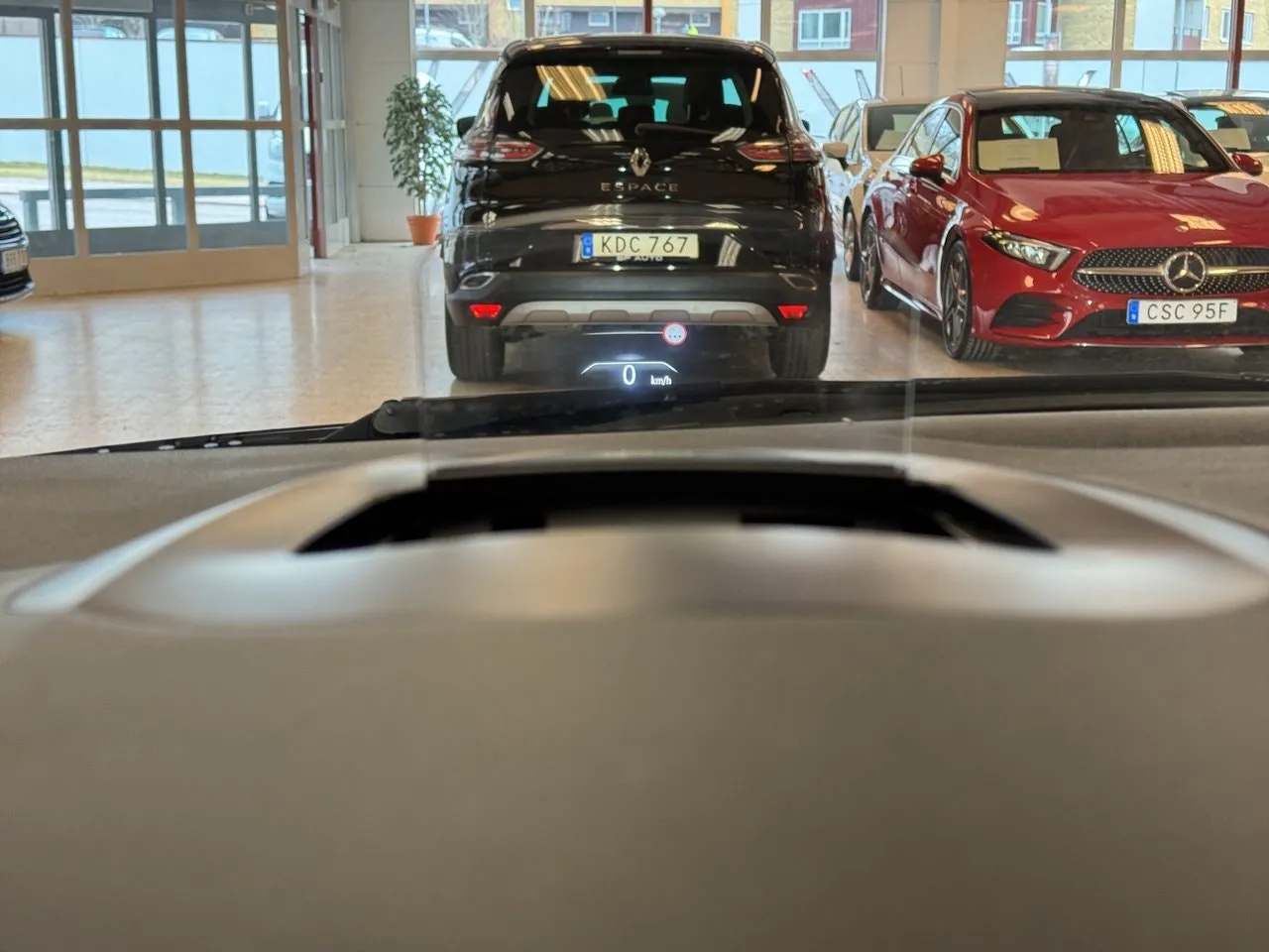 Vehicle image 21