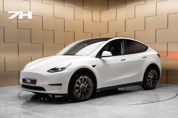Tesla Model Y Long Range AWD Long Range / Ryzen™ / Pano / Värmepump - 2022