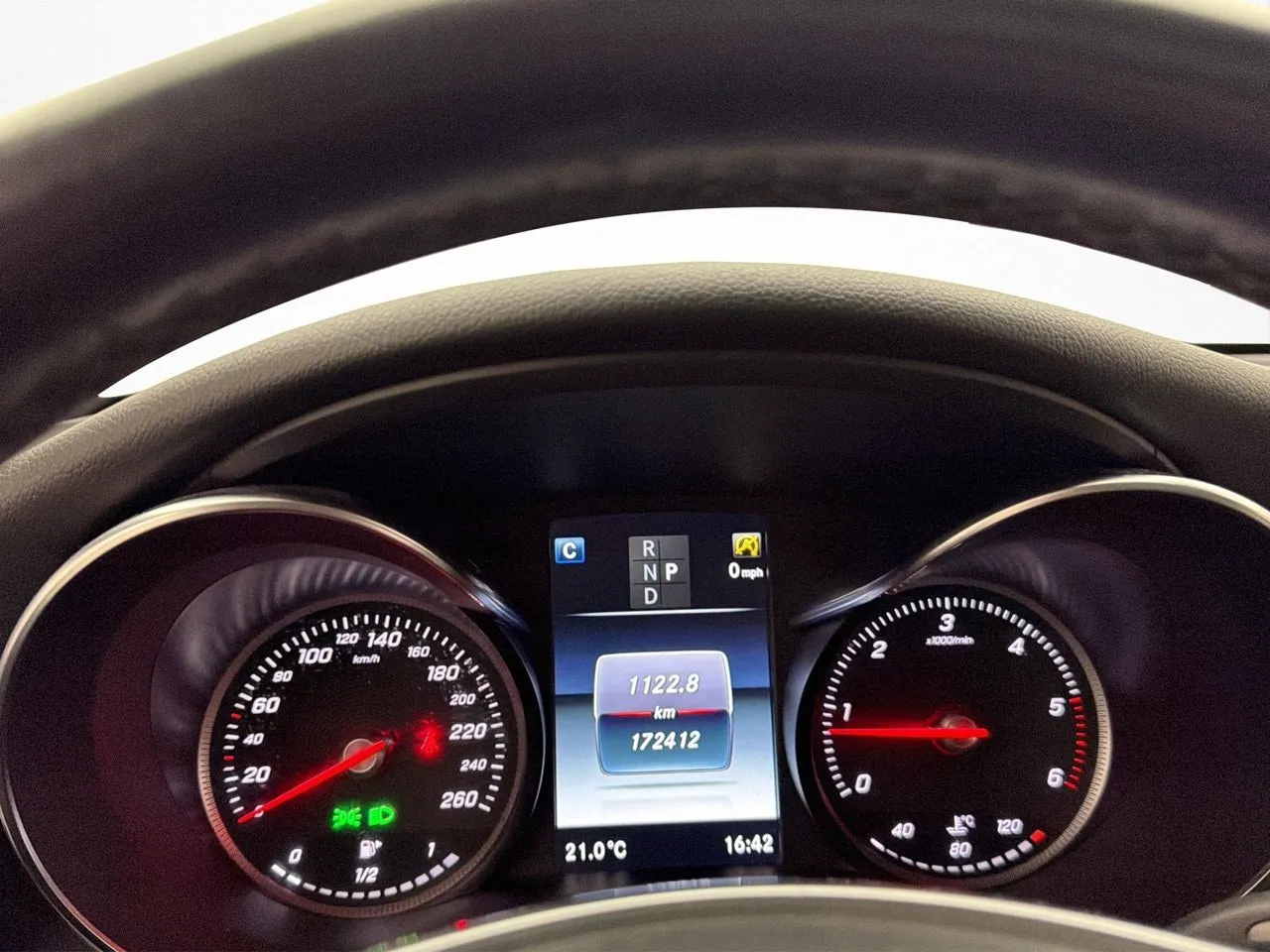 Vehicle image 18