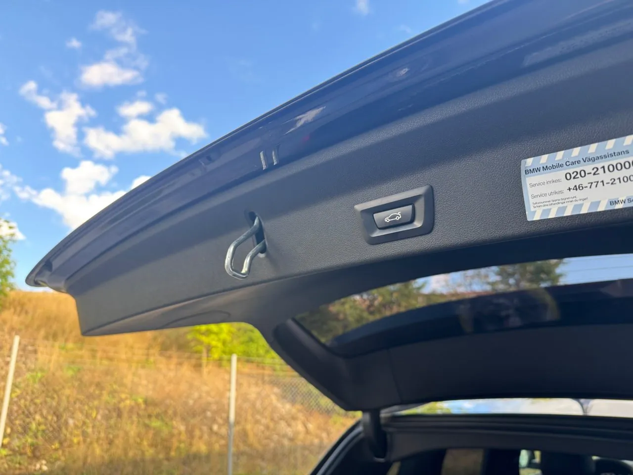 Vehicle image 22