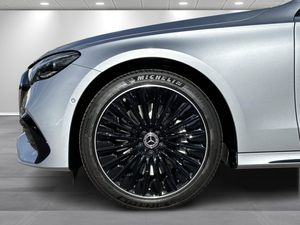 Mercedes E300 bild 6