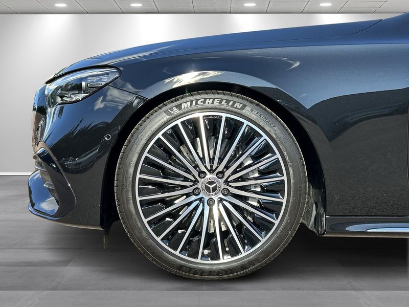 Mercedes E300 bild 6