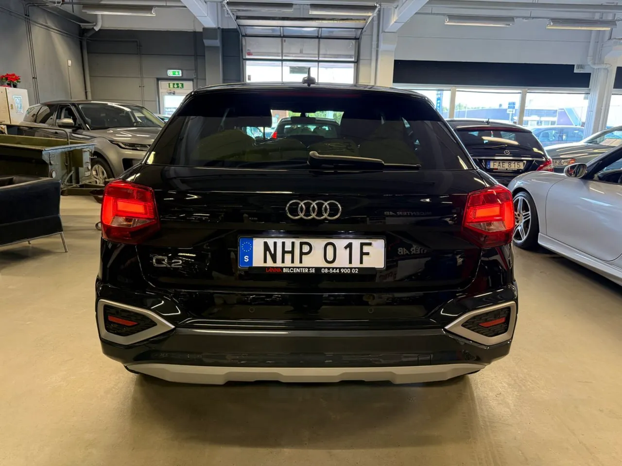 Vehicle image 6
