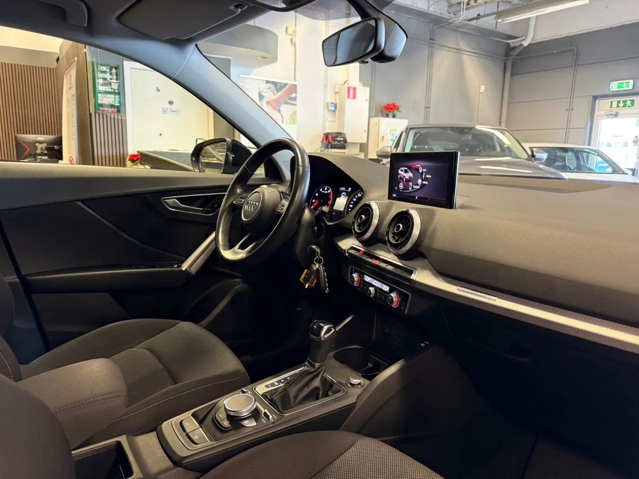 Vehicle image 20