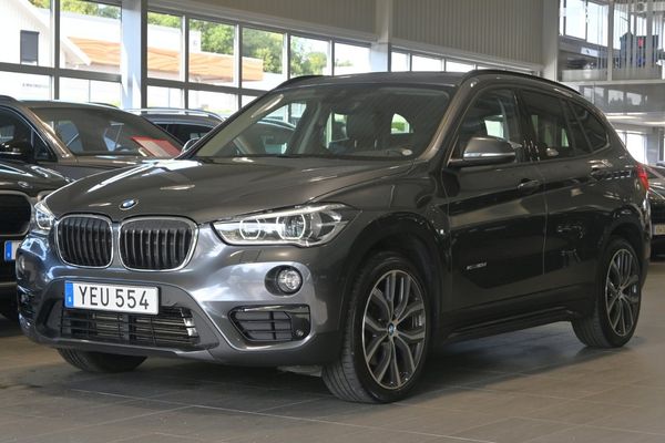 BMW X1 xDrive20d Aut Sport line Pano H/K Drag HUD - 2016