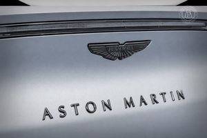 Aston Martin DBX bild 5