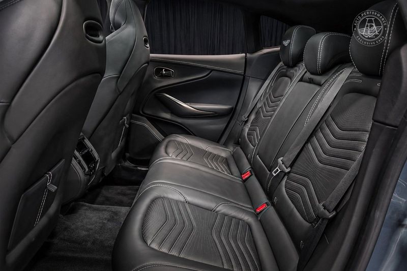 Aston Martin DBX bild 11