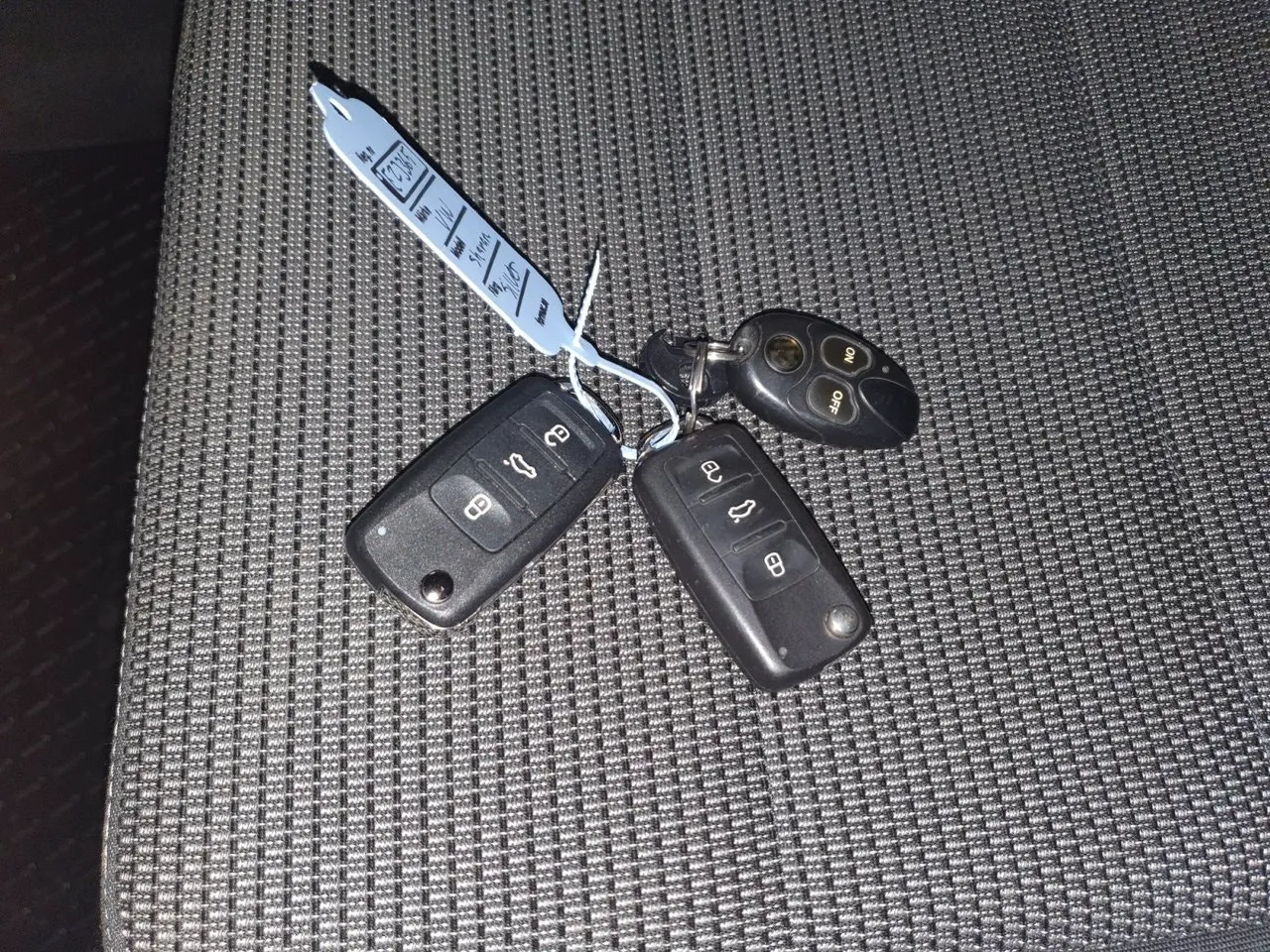 Vehicle image 18