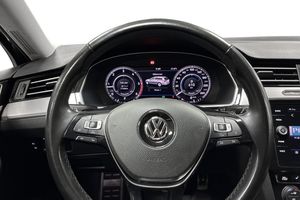 Volkswagen Passat bild 12
