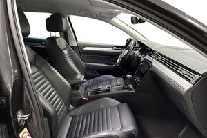 Volkswagen Passat bild 14
