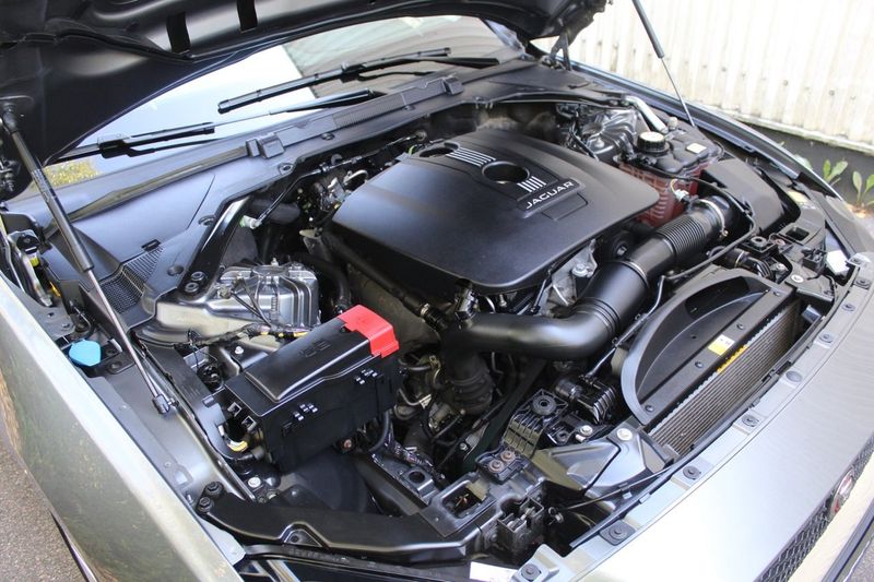 Jaguar XE bild 10