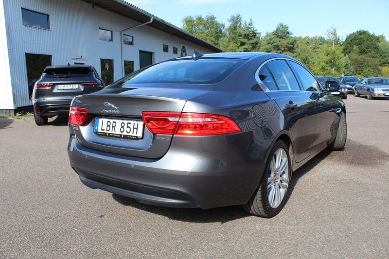Jaguar XE bild 7