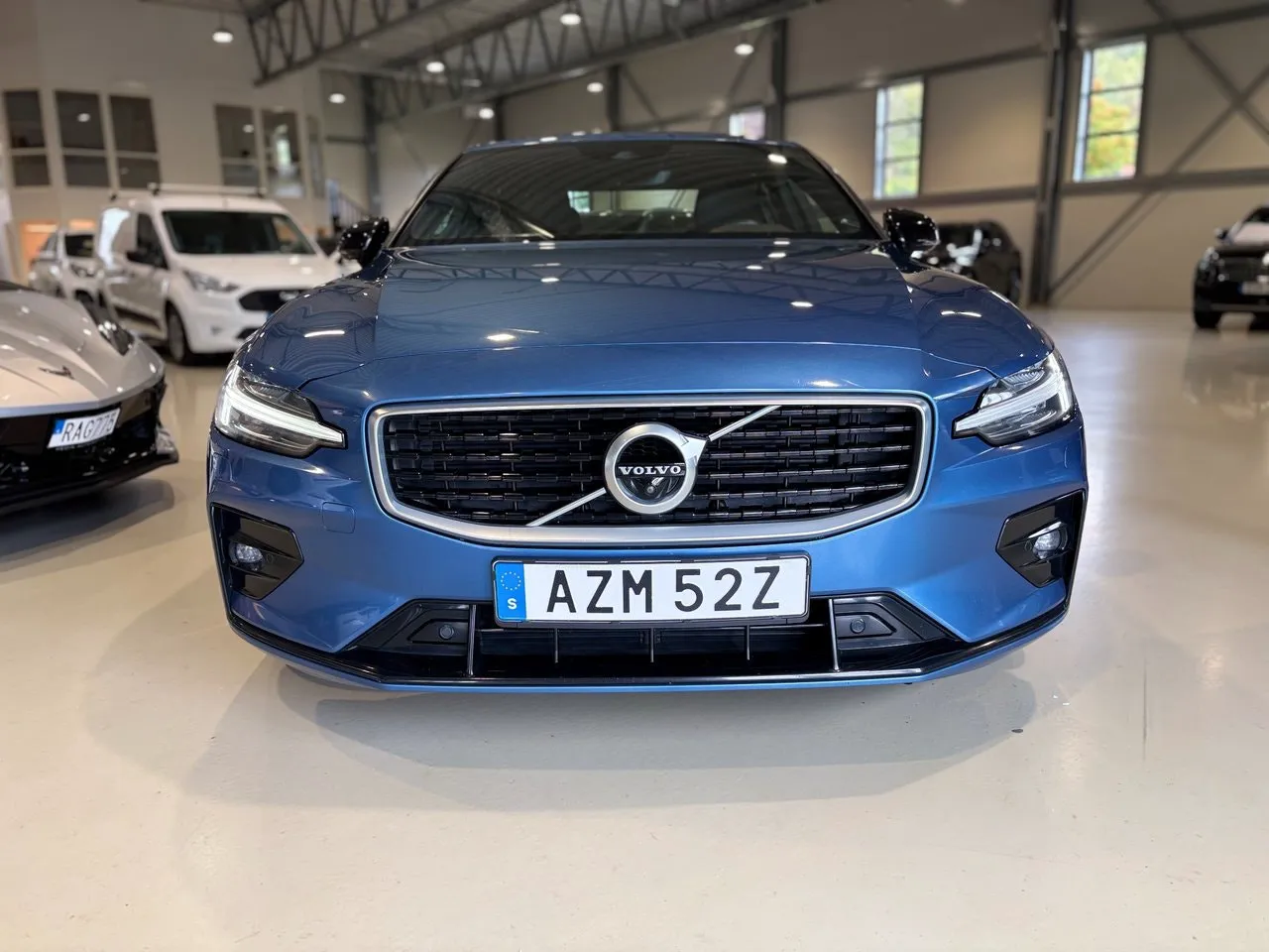 Vehicle image 7
