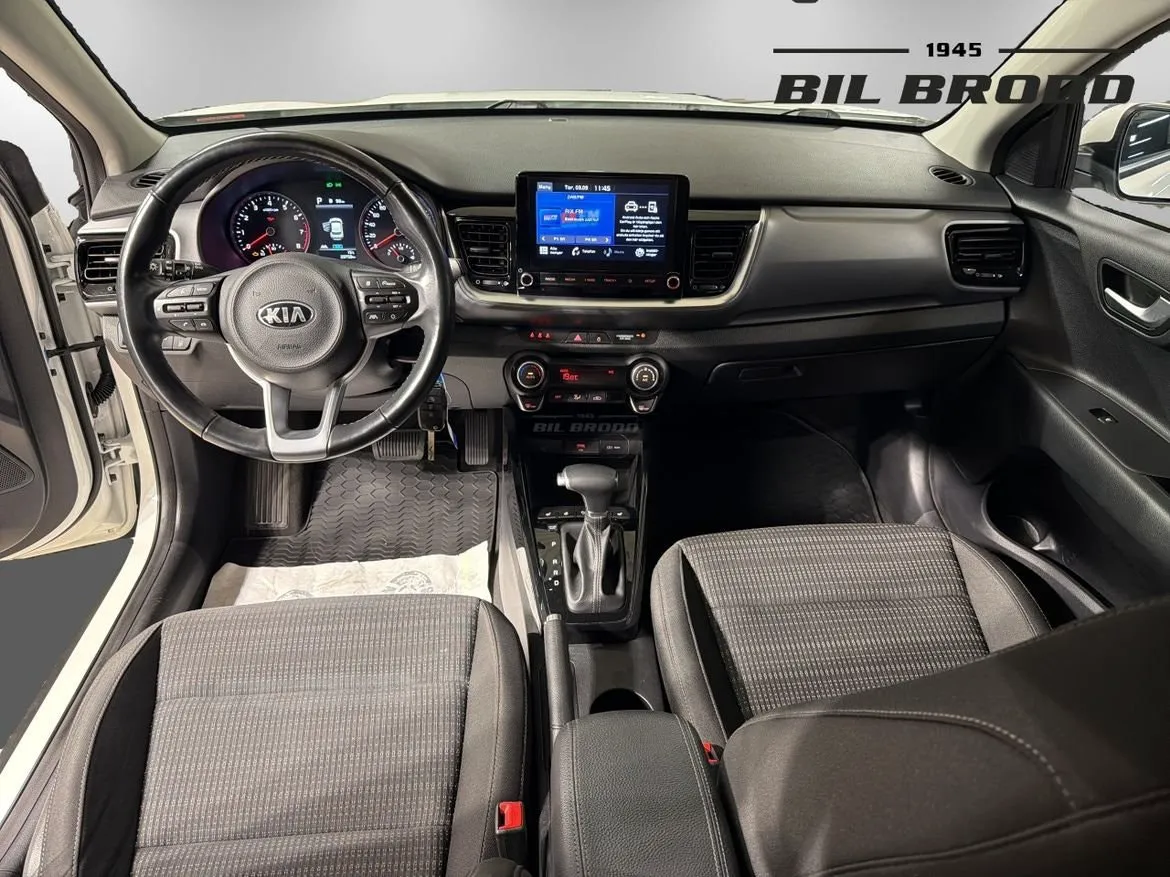 Vehicle image 8