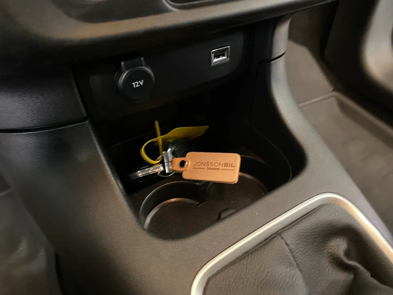 Vehicle image 35