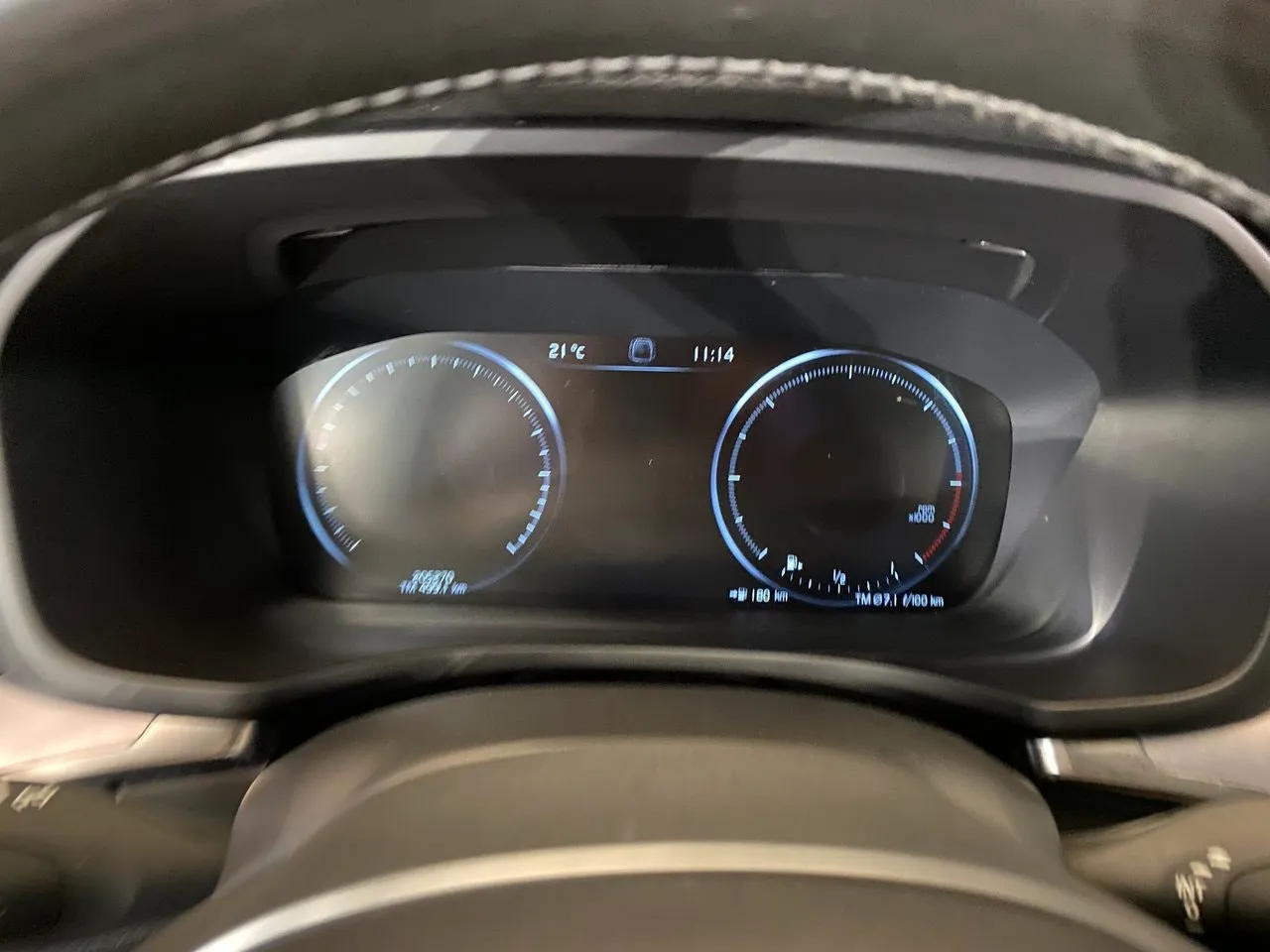 Vehicle image 37