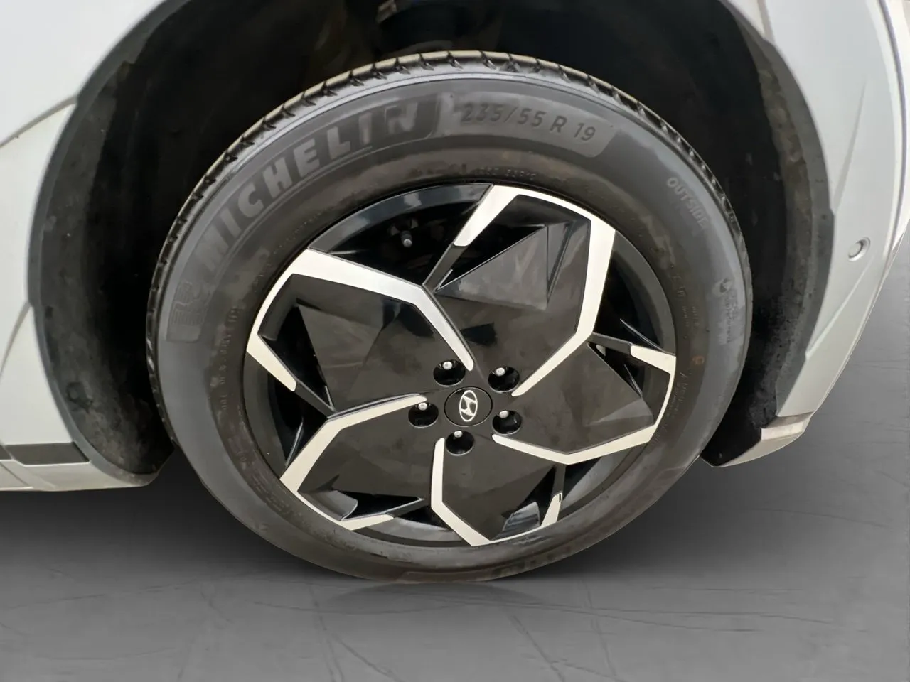 Vehicle image 35