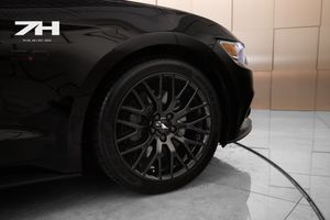 Ford Mustang bild 18