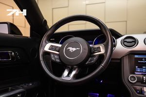 Ford Mustang bild 13