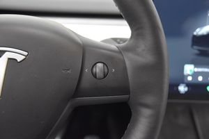 Tesla Model Y bild 11