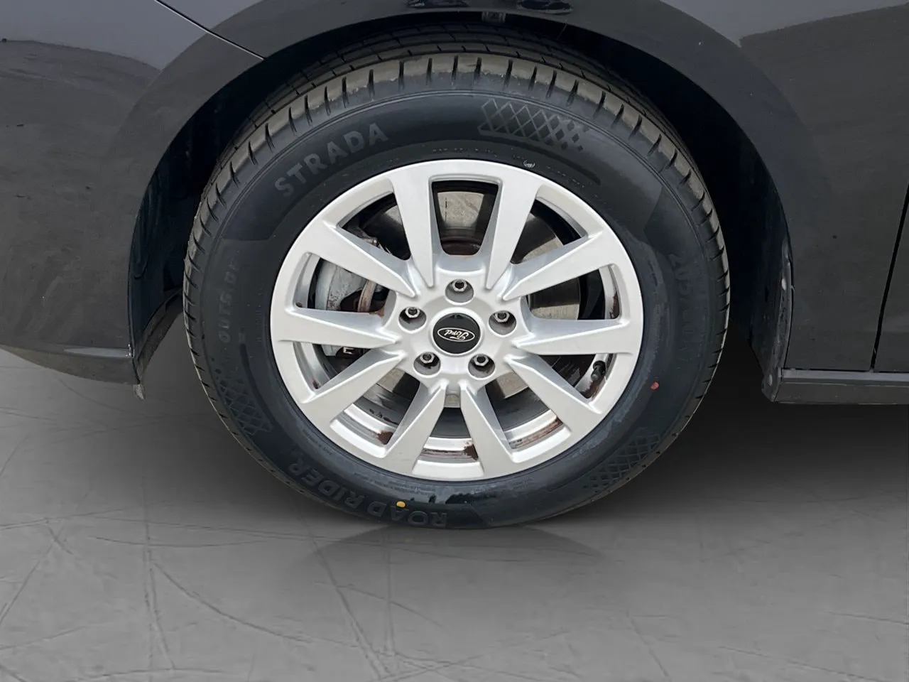 Vehicle image 31