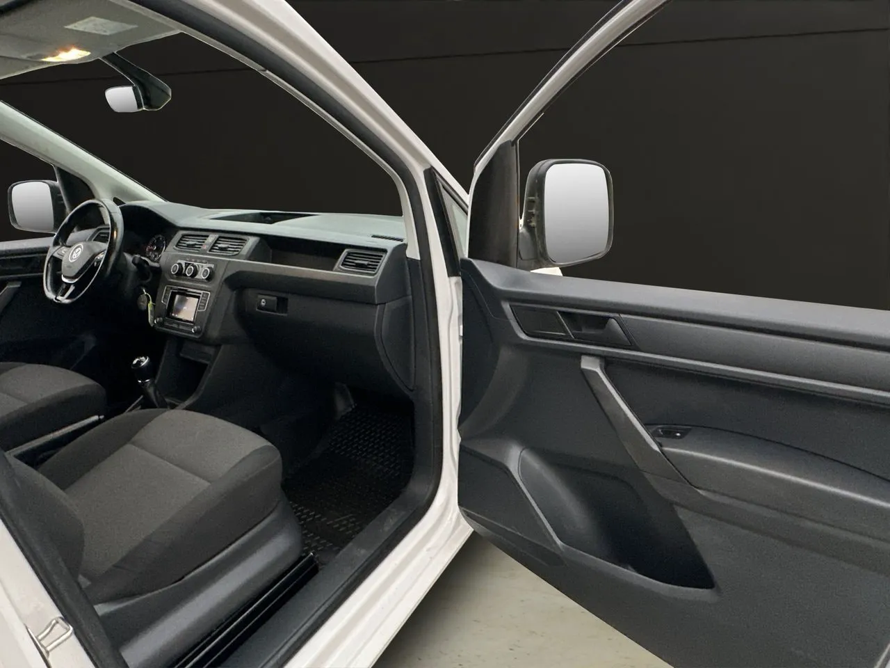 Vehicle image 21