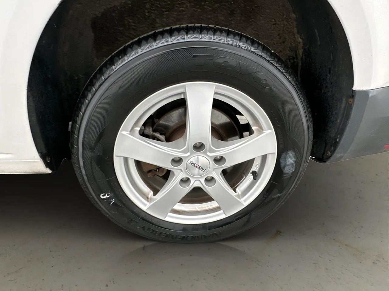 Vehicle image 23