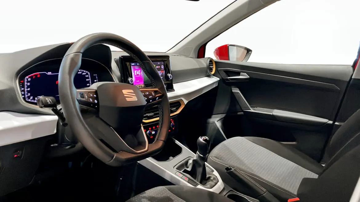 Vehicle image 6