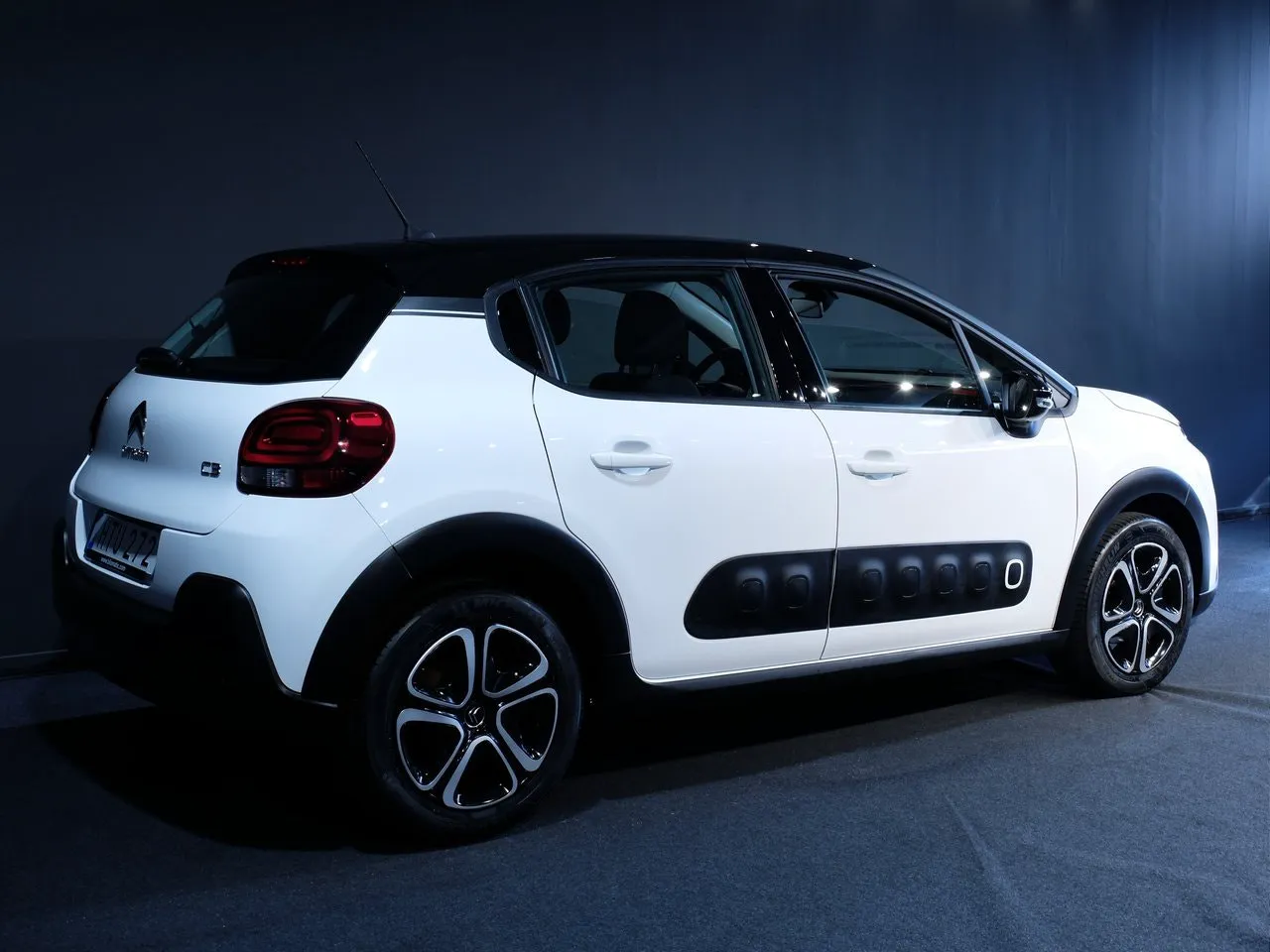 Vehicle image 2