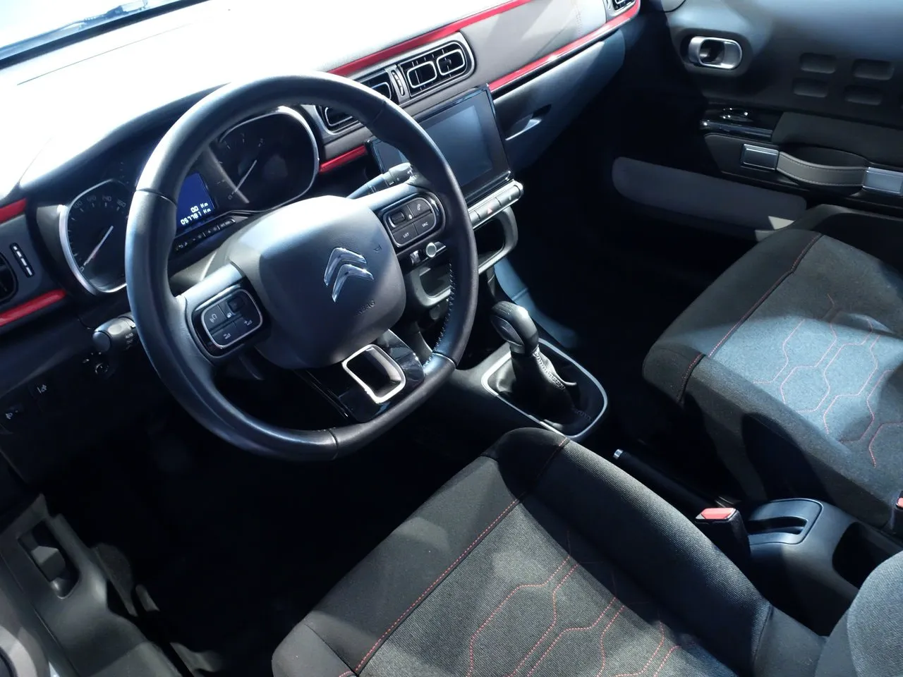 Vehicle image 8