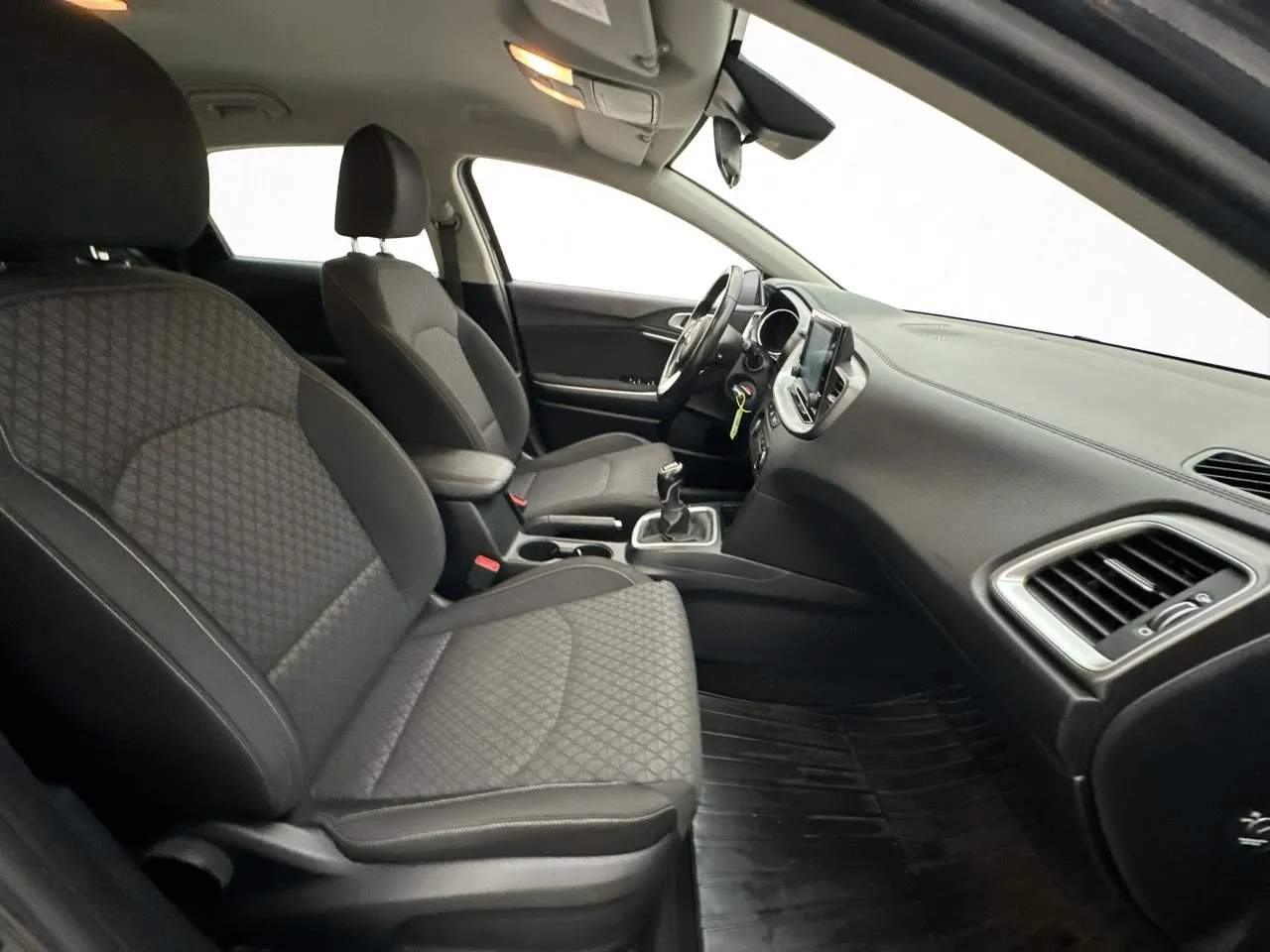 Vehicle image 21