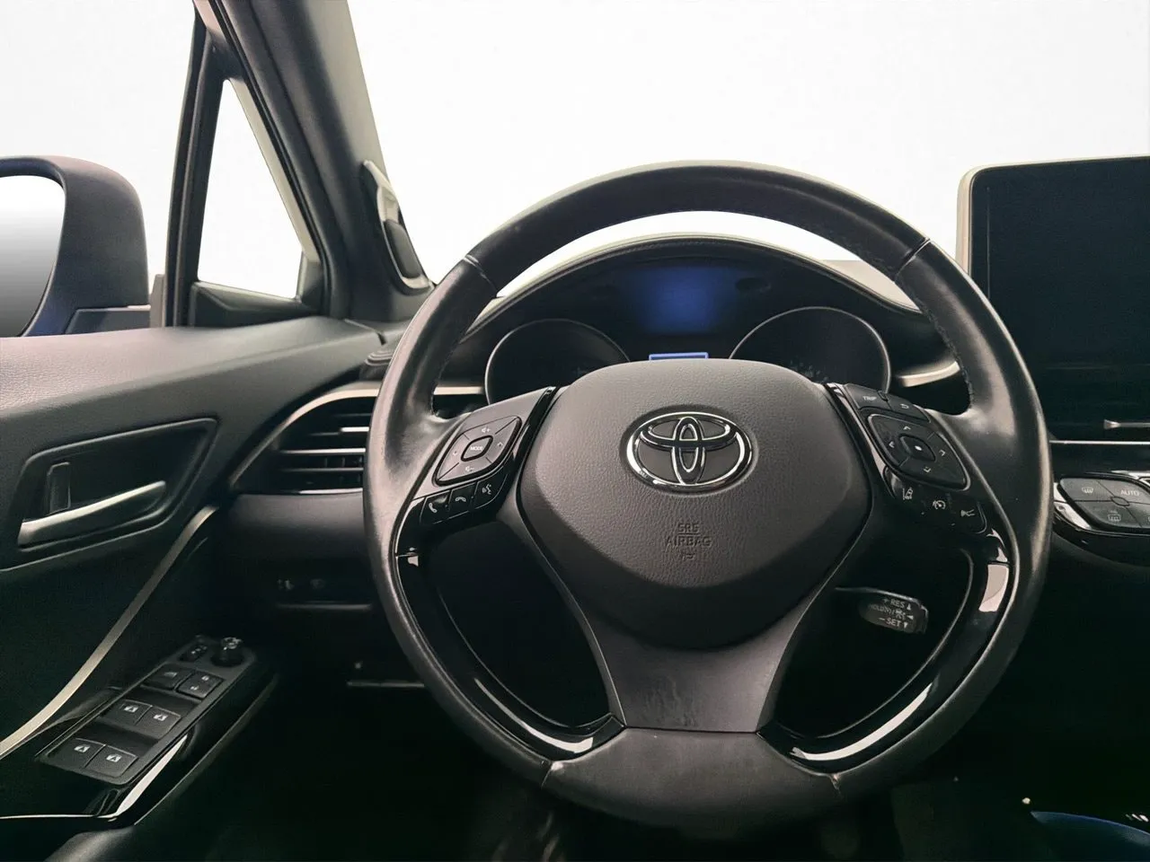 Vehicle image 11
