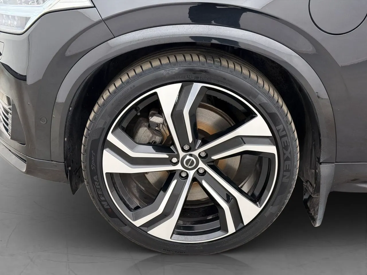 Vehicle image 36