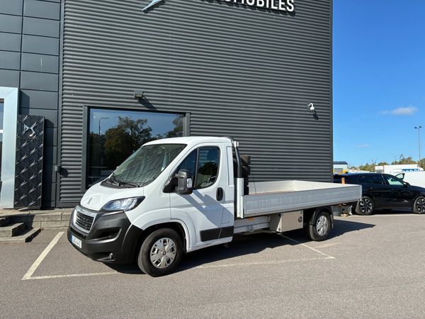 Peugeot Boxer 4000 mm flak 165hk Manuell, lemstöd, FULLT MOMSAVDRAG - 2023